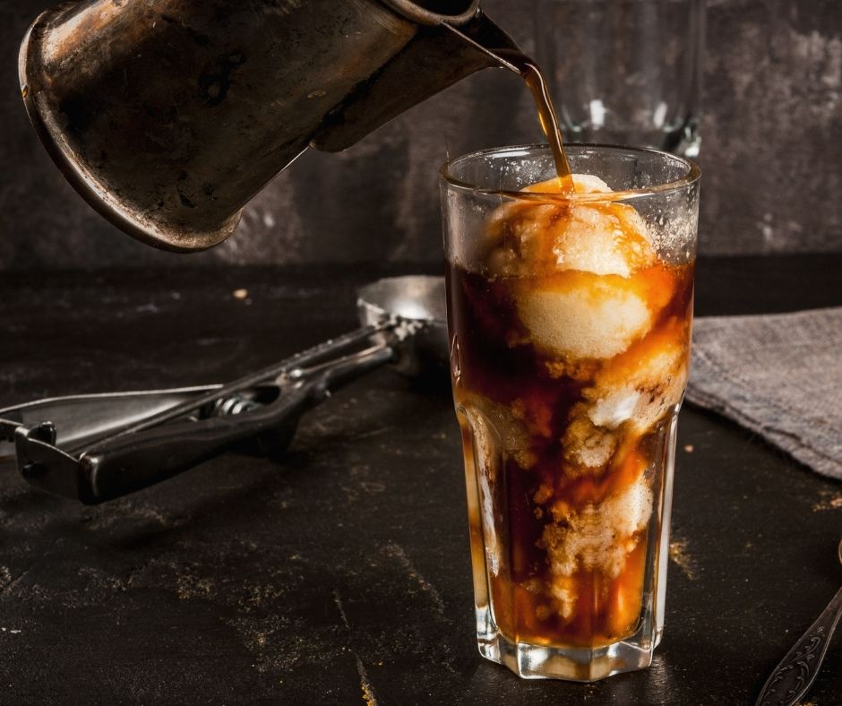 Try a delicious and easy dessert recipe: Affogato Coffee and Ice Cream!